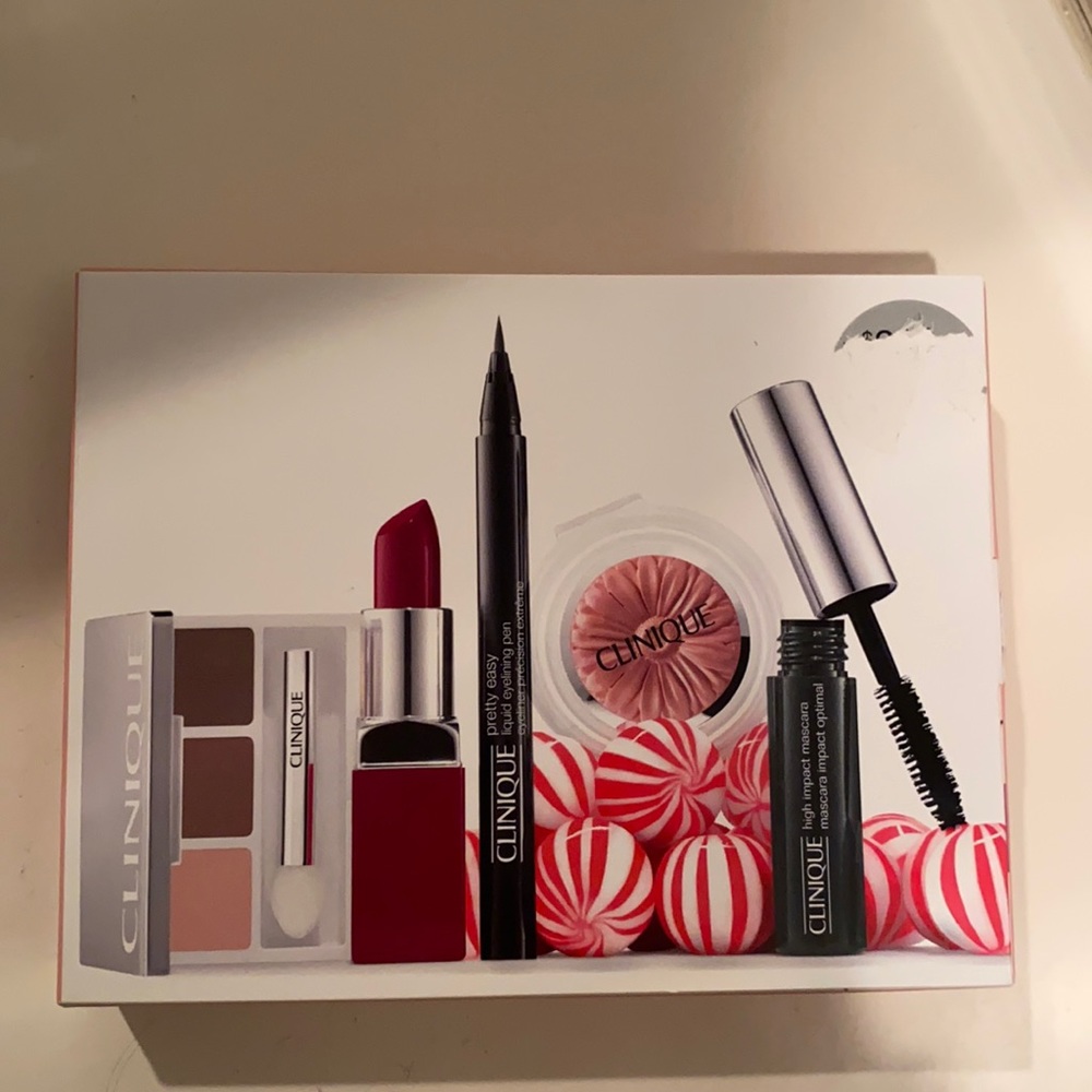 Clinique makeup set